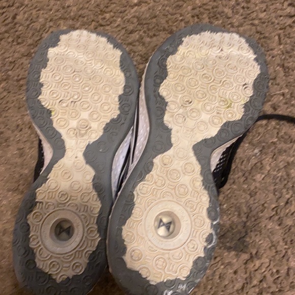 Nike - Picture 3 of 5